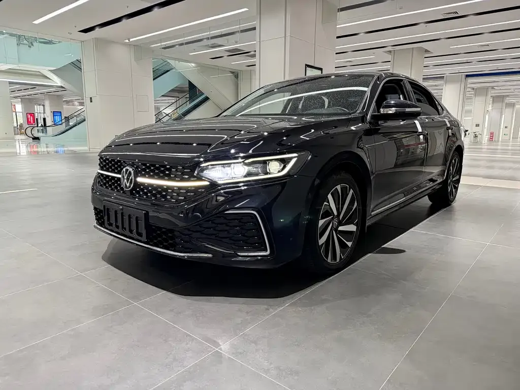 Volkswagen Passat 2022 из CN, фото 1