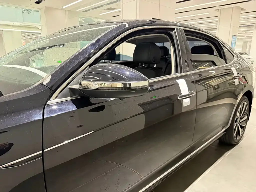 Volkswagen Passat 2022 из CN, фото 9