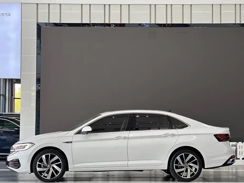 Volkswagen Sagitar 2023 из CN, фото 7