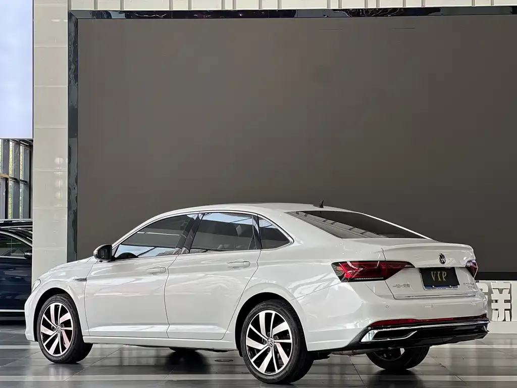 Volkswagen Sagitar 2023 из CN, фото 10