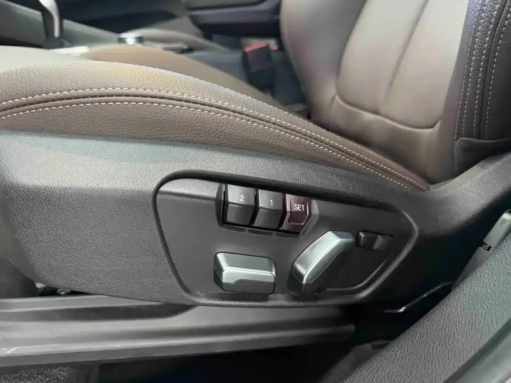 BMW X1 2021 из CN, фото 8