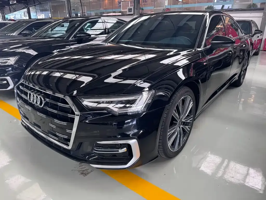 Audi A6L 2023 из CN, фото 1