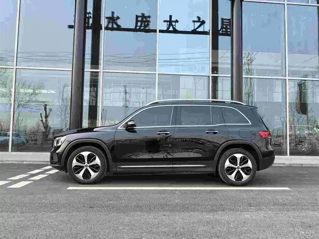 Mercedes-Benz GLB 2023 из CN, фото 8