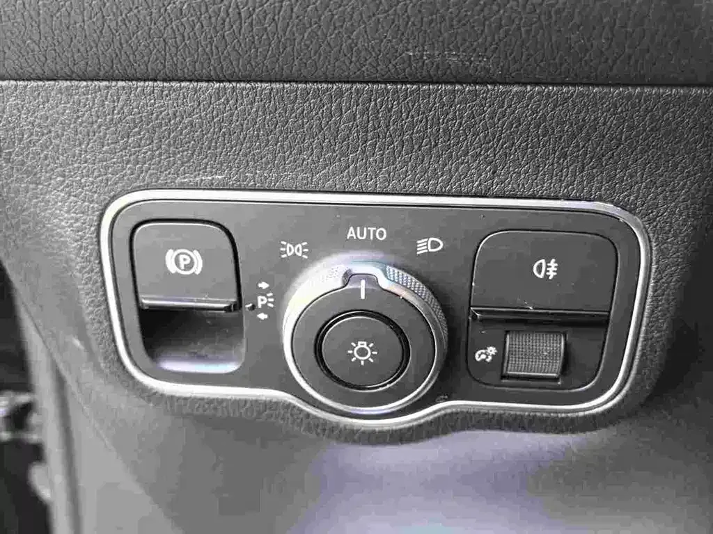 Mercedes-Benz GLB 2023 из CN, фото 6