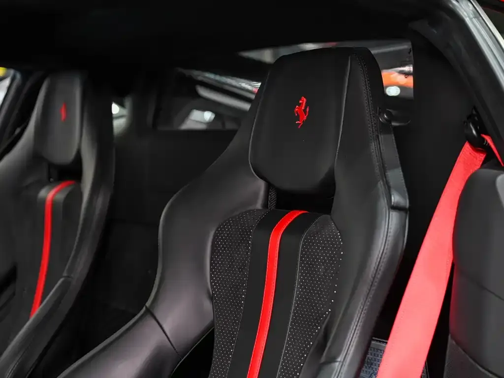 Ferrari F8 — фото 2