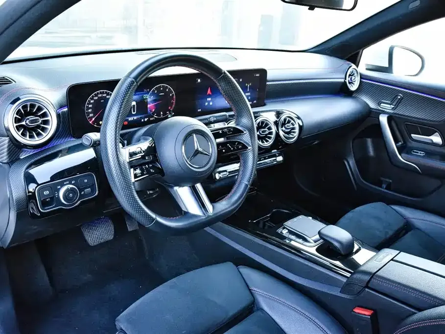Mercedes-Benz A-Class 2024 из CN, фото 9