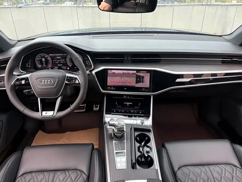 Audi A6L — фото 5