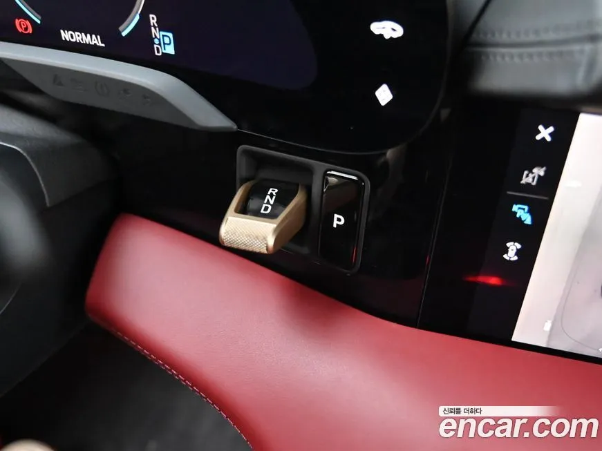 Porsche Taycan 2025 из KR, фото 8