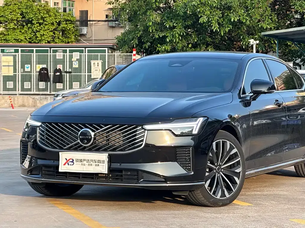 Volvo S90 2025 из CN, фото 10