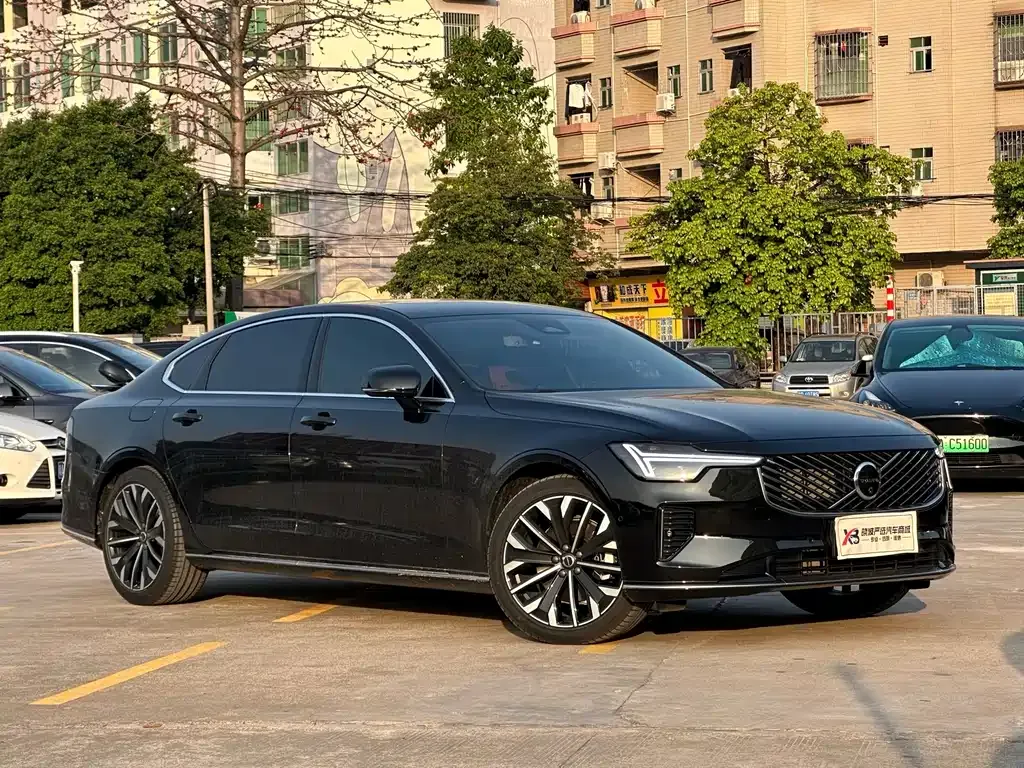 Volvo S90 2025 из CN, фото 7
