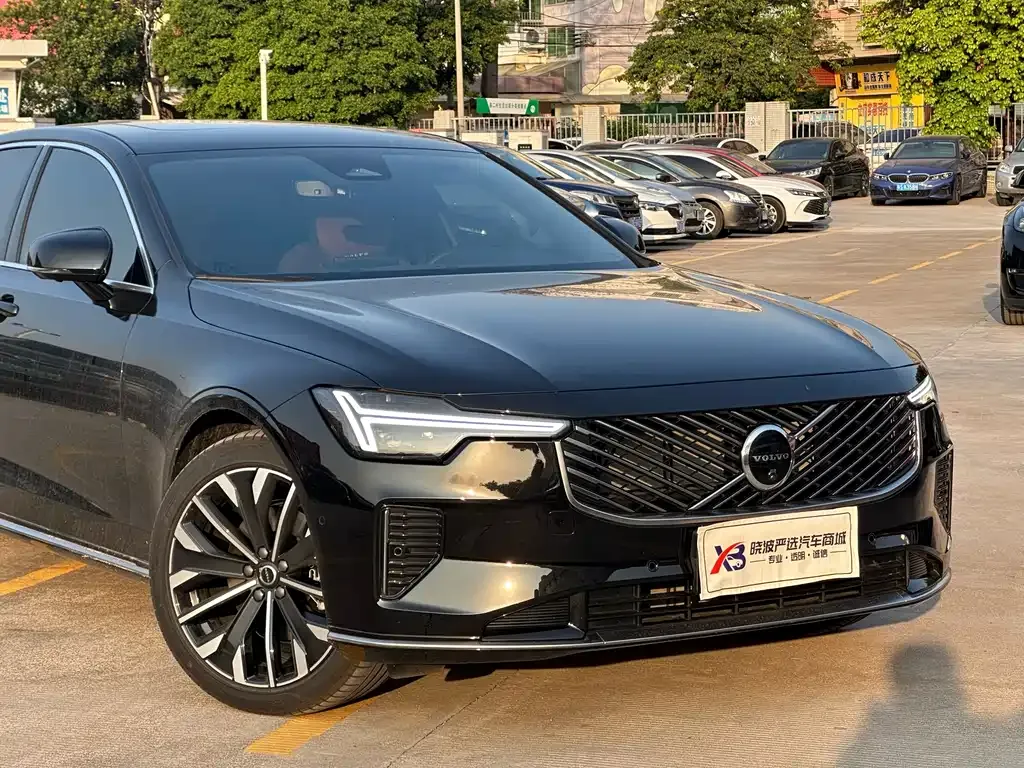Volvo S90 2025 из CN, фото 8