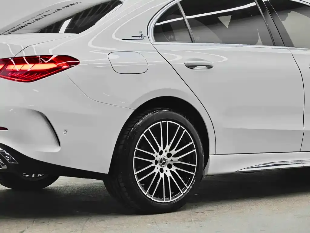 Mercedes-Benz C-Class — фото 4