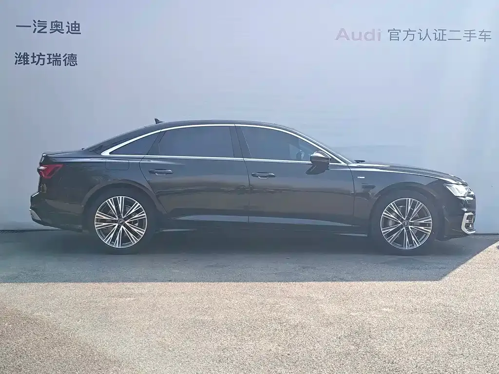Audi A6L — фото 9