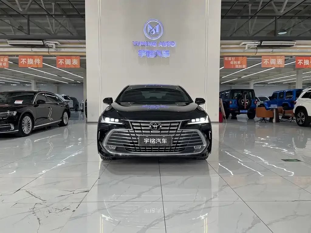 Toyota Avalon — фото 10