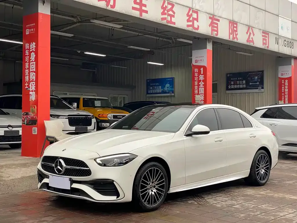 Mercedes-Benz C-Class — фото 1