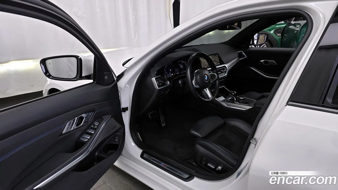 BMW 3-Series 2021 из KR, фото 6