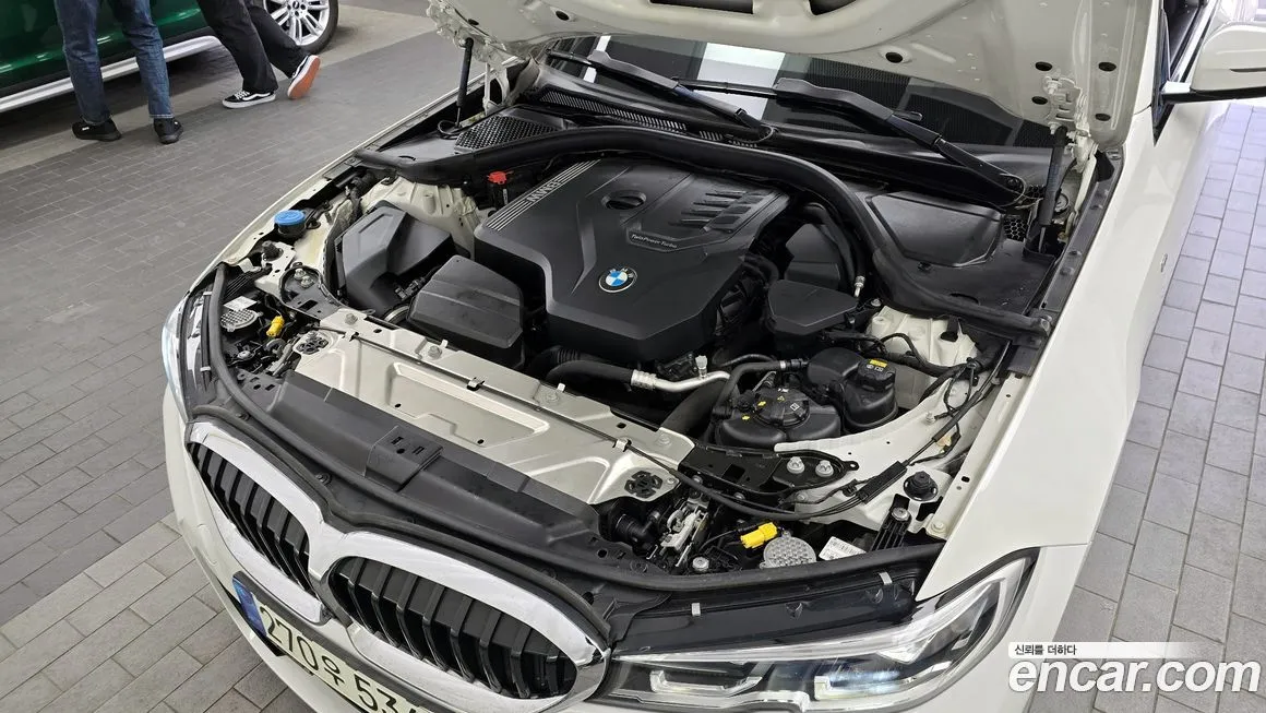 BMW 3-Series 2021 из KR, фото 10