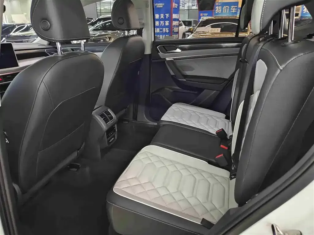 Volkswagen Tayron 2023 из CN, фото 3