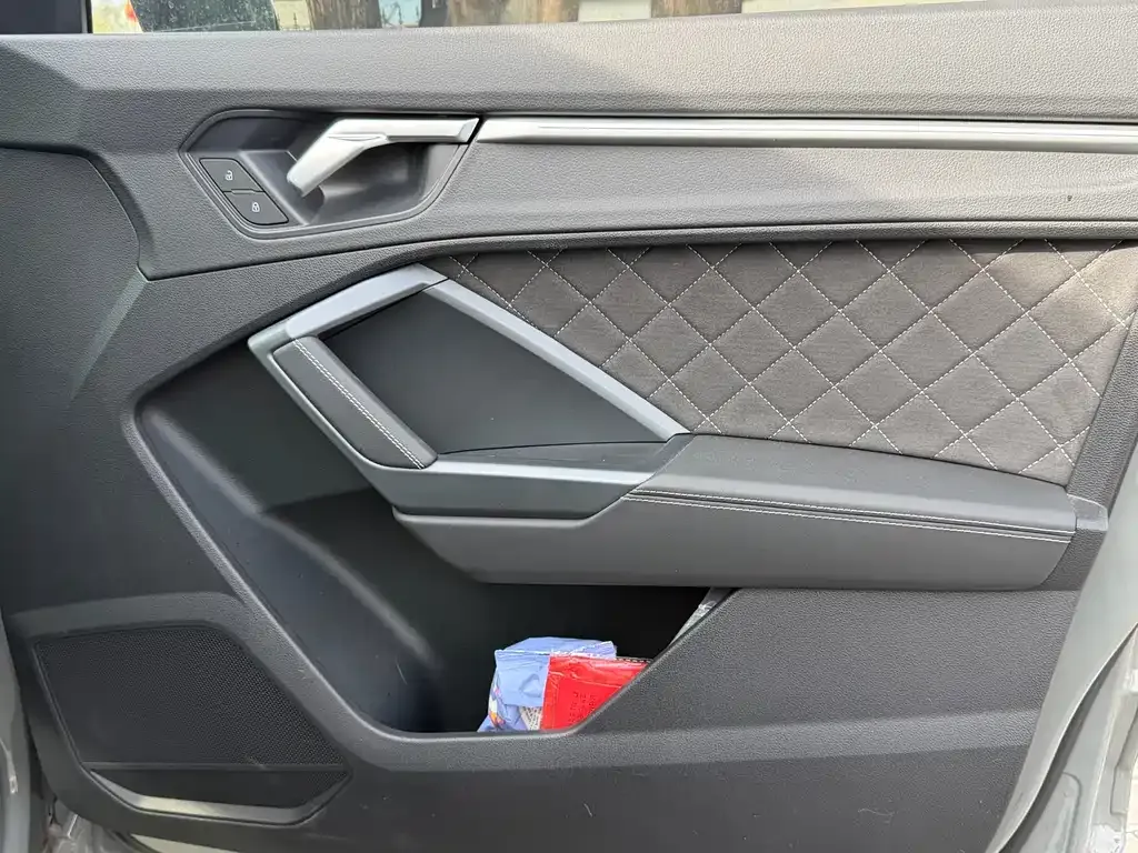 Audi Q3 Sportback — фото 3