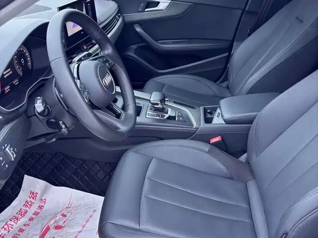 Audi A4L 2022 из CN, фото 6