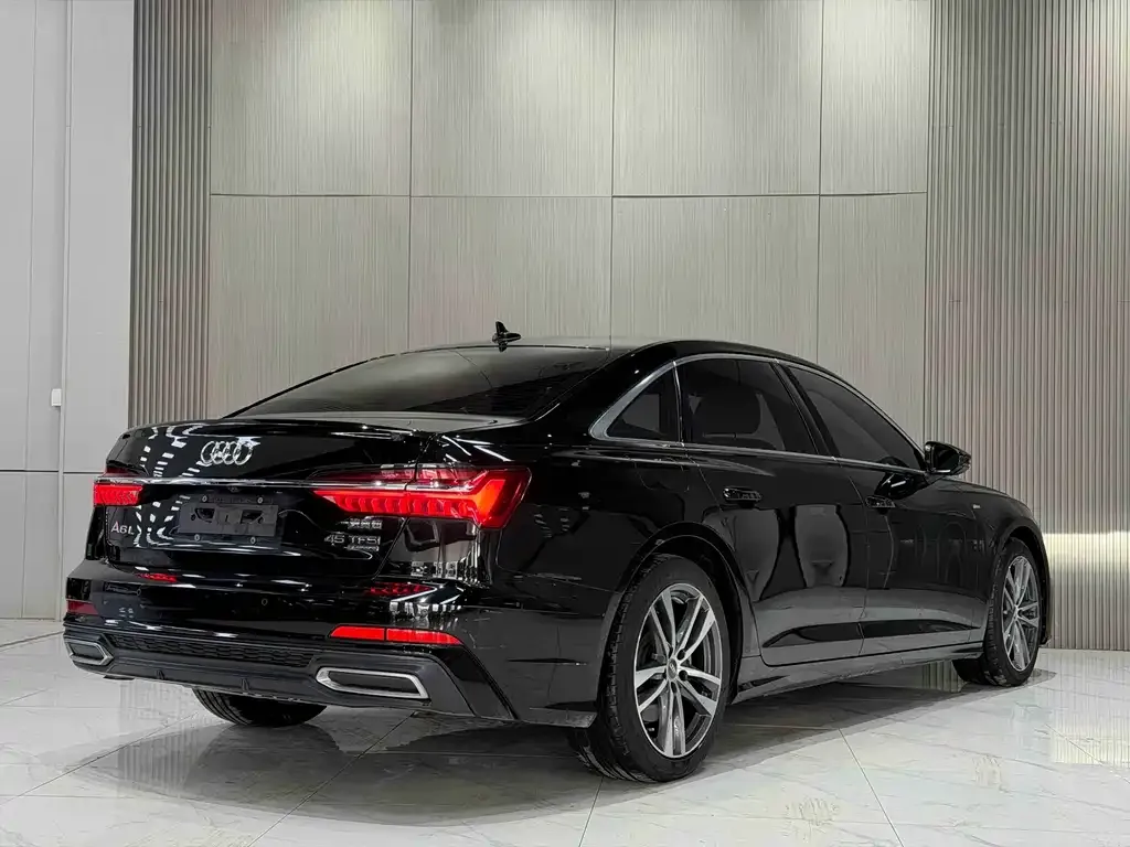 Audi A6L 2021 из CN, фото 2
