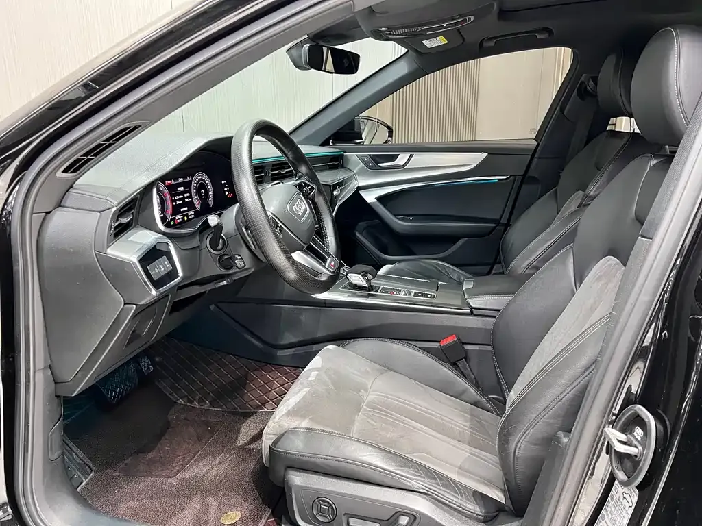 Audi A6L 2021 из CN, фото 8