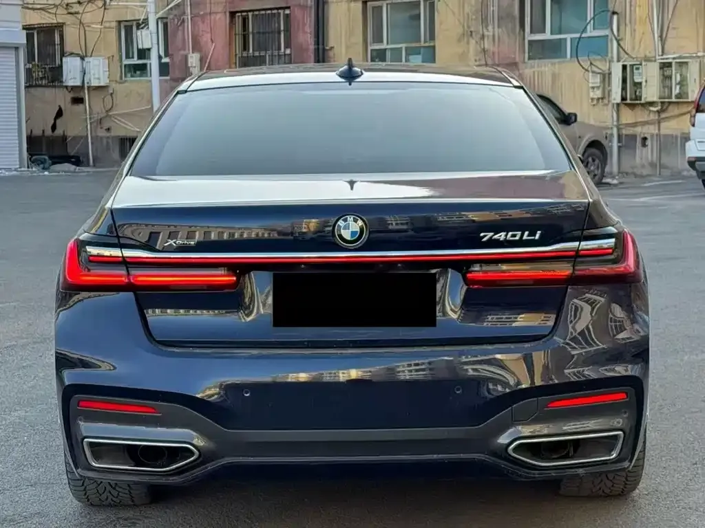 BMW 7 Series 2023 из CN, фото 4