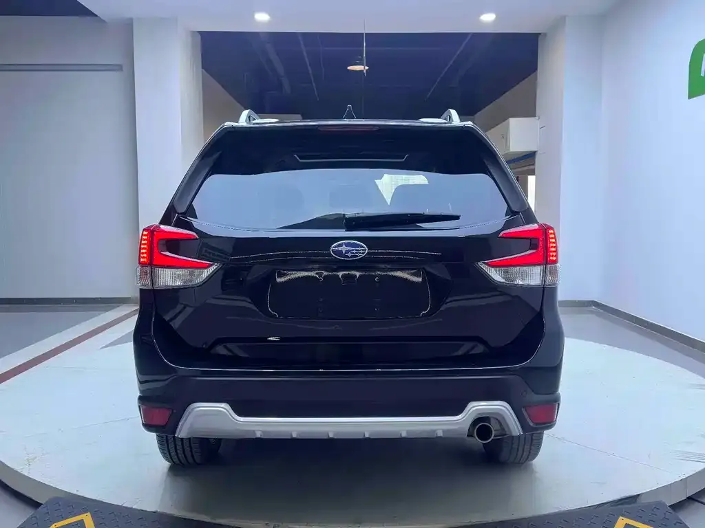 Subaru Forester 2023 из CN, фото 8