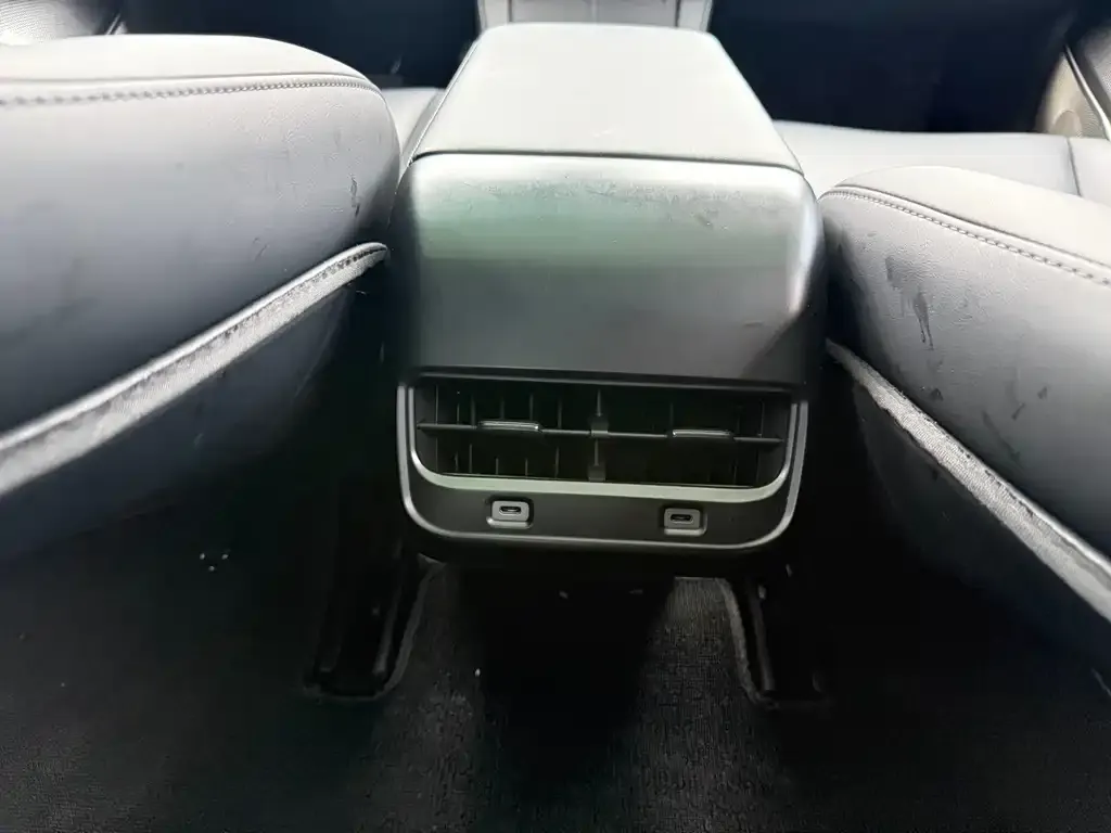 Tesla Model 3 2023 из CN, фото 2