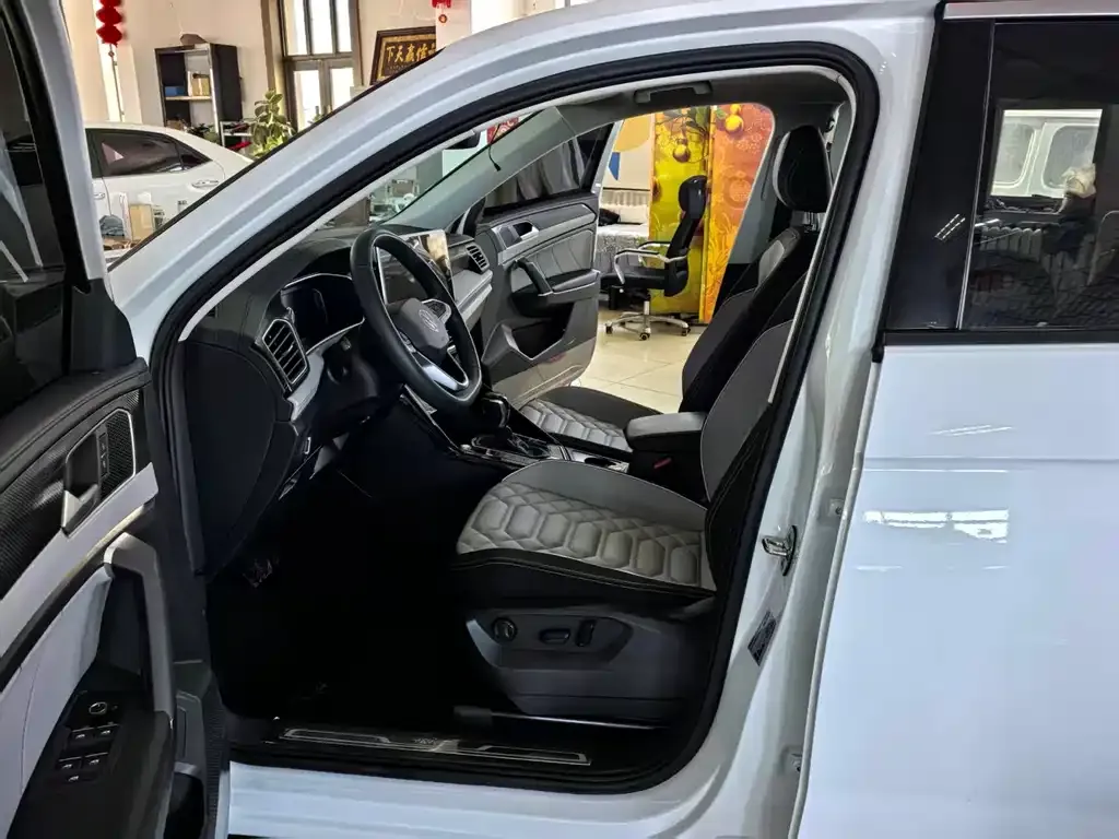 Volkswagen Tayron 2022 из CN, фото 6
