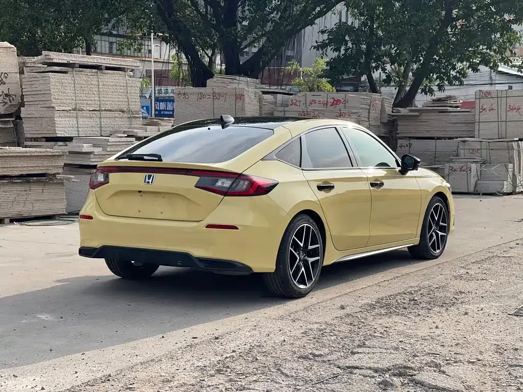 Honda Civic — фото 8