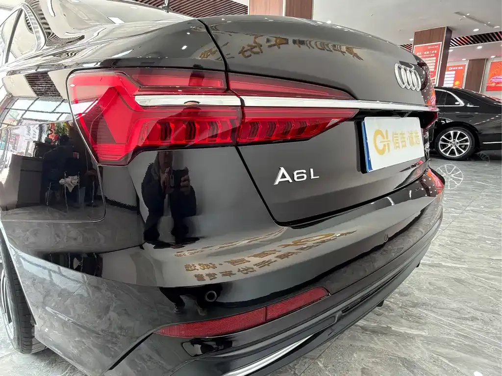 Audi A6L — фото 10