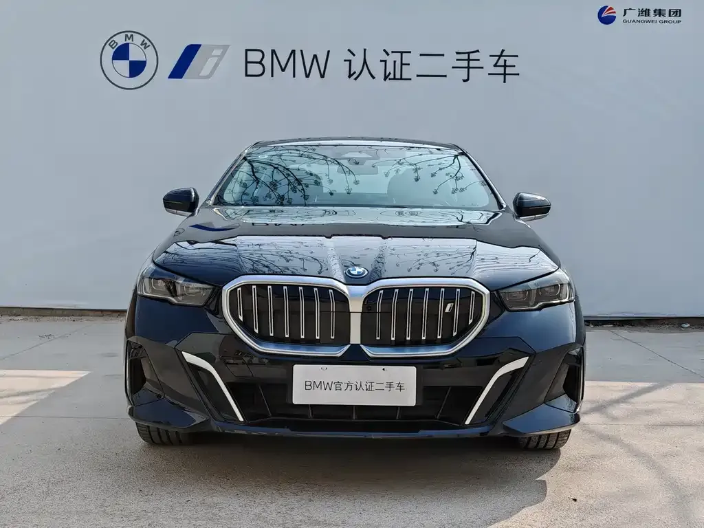 BMW i5 — фото 6