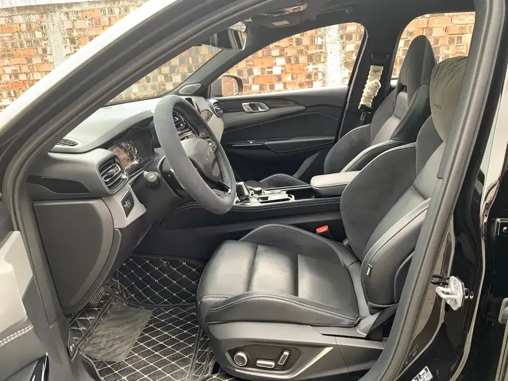 Lynk & Co 02 Hatchback 2023 из CN, фото 4