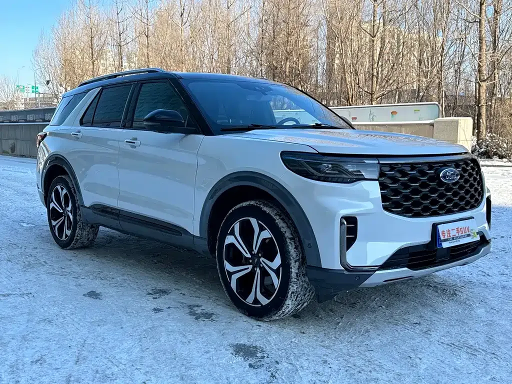 Ford Explorer 2023 из CN, фото 6