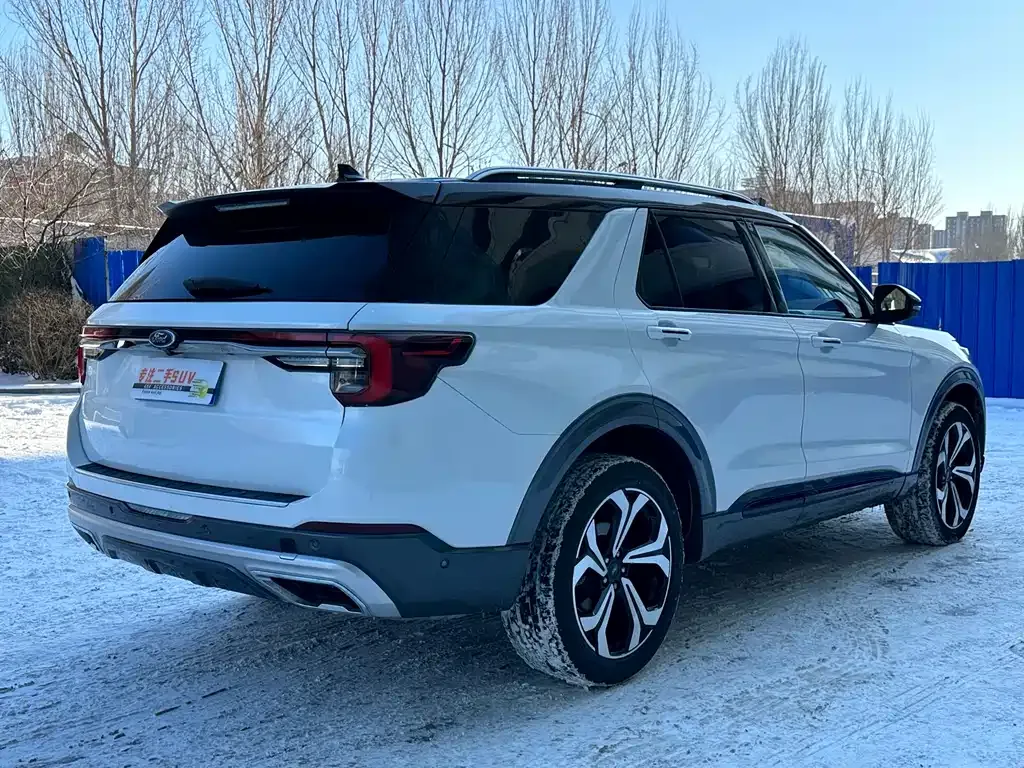 Ford Explorer 2023 из CN, фото 9