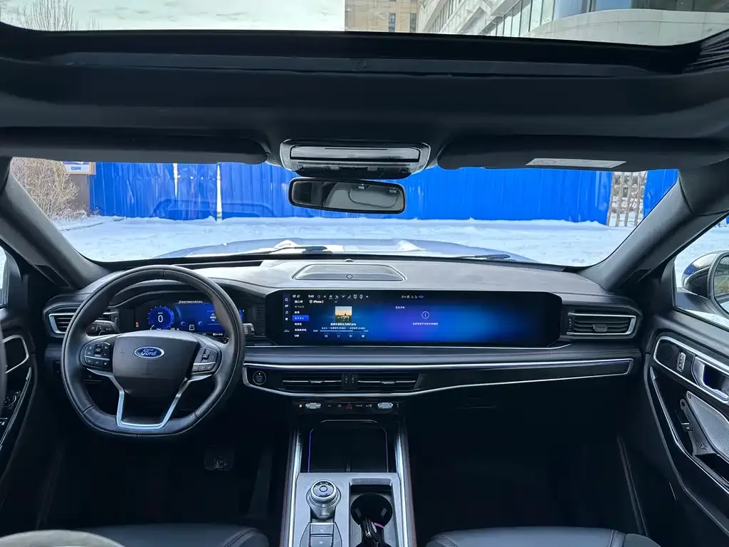 Ford Explorer 2023 из CN, фото 8