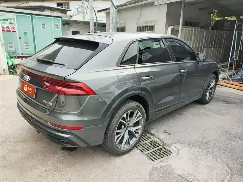 Audi Q8 2022 из CN, фото 5