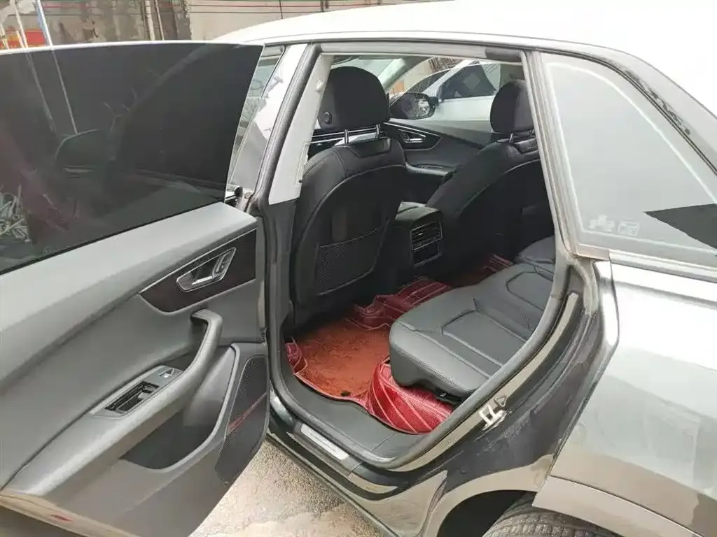 Audi Q8 2022 из CN, фото 2