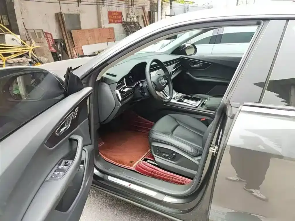 Audi Q8 2022 из CN, фото 4