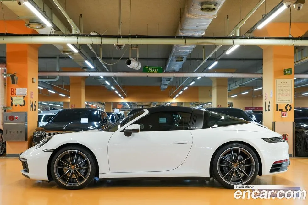 Porsche 911 2021 из KR, фото 6