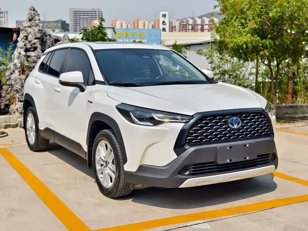 Toyota Corolla Cross 2023 из CN, фото 8