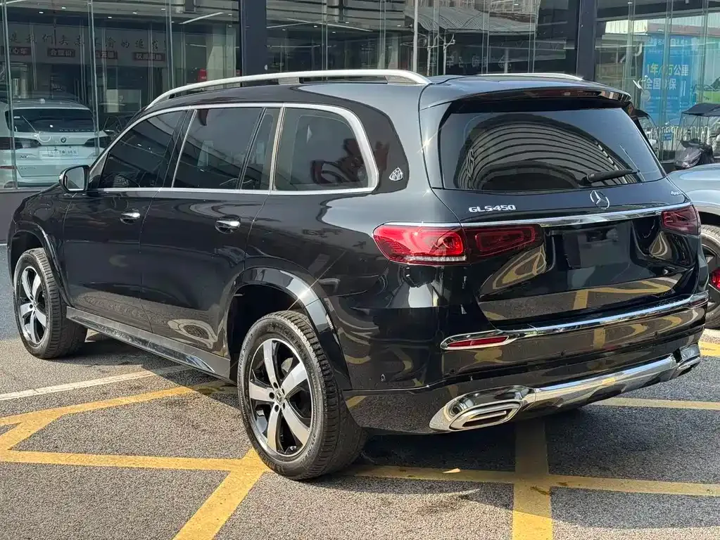 Mercedes-Benz GLS — фото 6