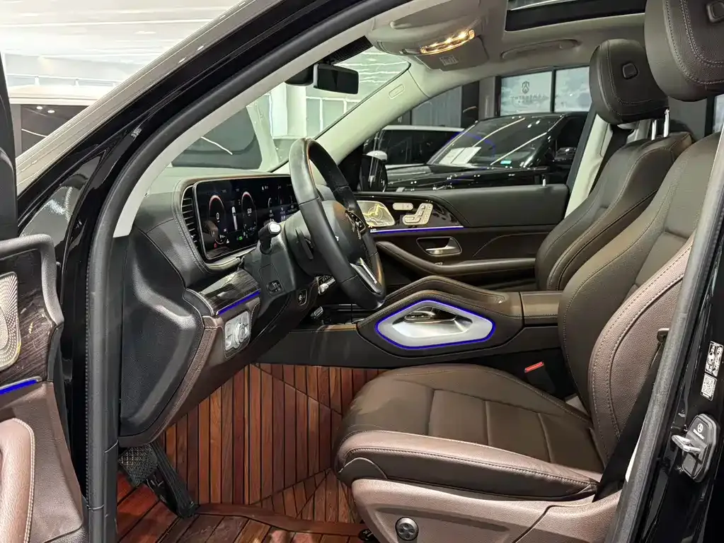 Mercedes-Benz GLS — фото 4