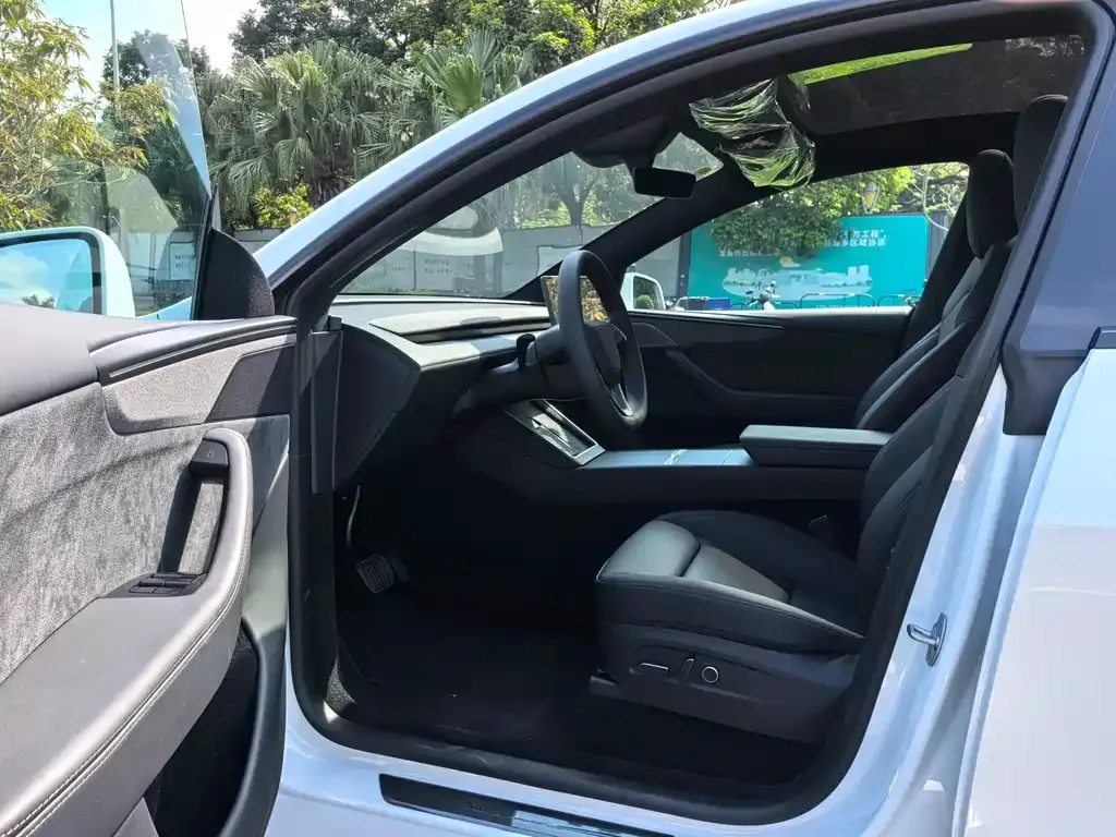 Tesla Model Y 2026 из CN, фото 6