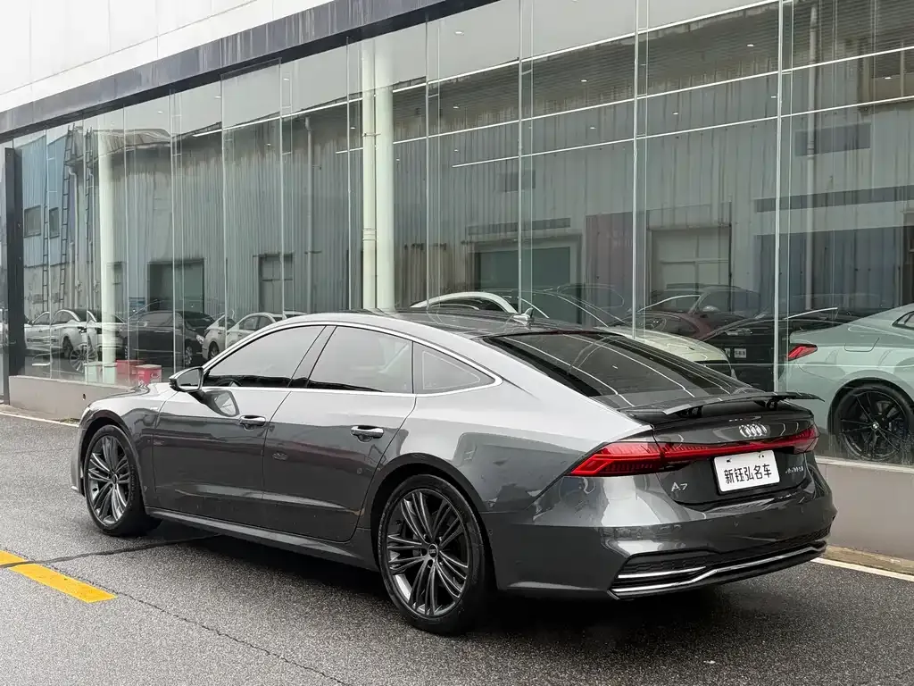 Audi A7 2023 из CN, фото 5