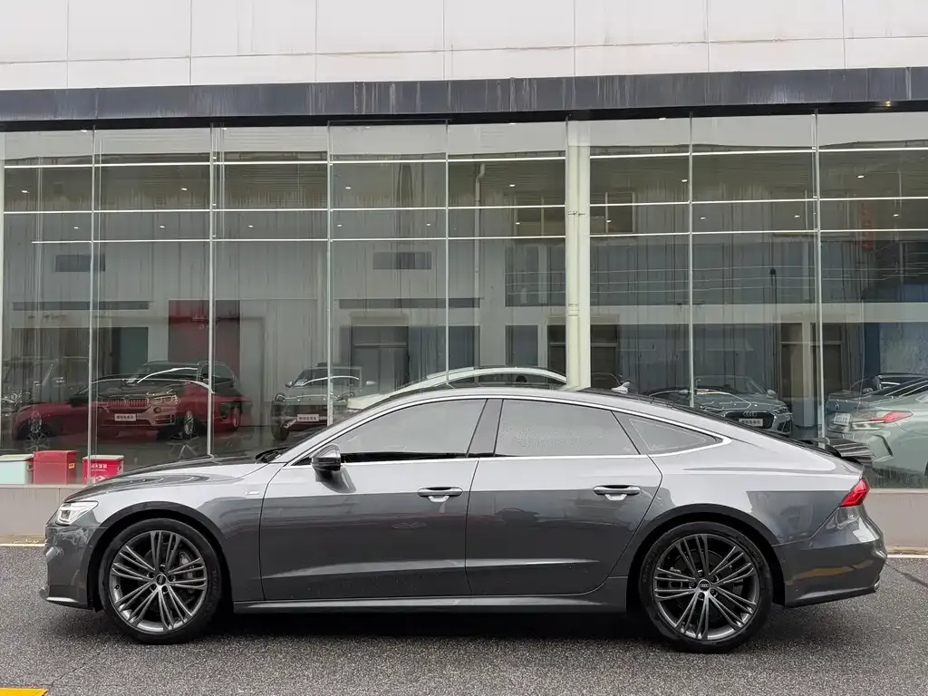 Audi A7 2023 из CN, фото 9
