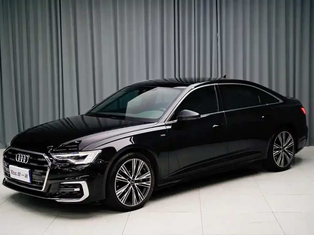 Audi A6L — фото 1