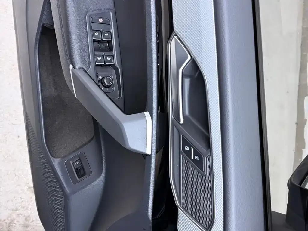 Volkswagen Tayron 2021 из CN, фото 4