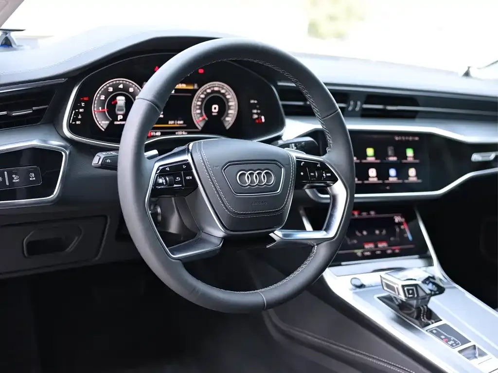 Audi A7L — фото 3